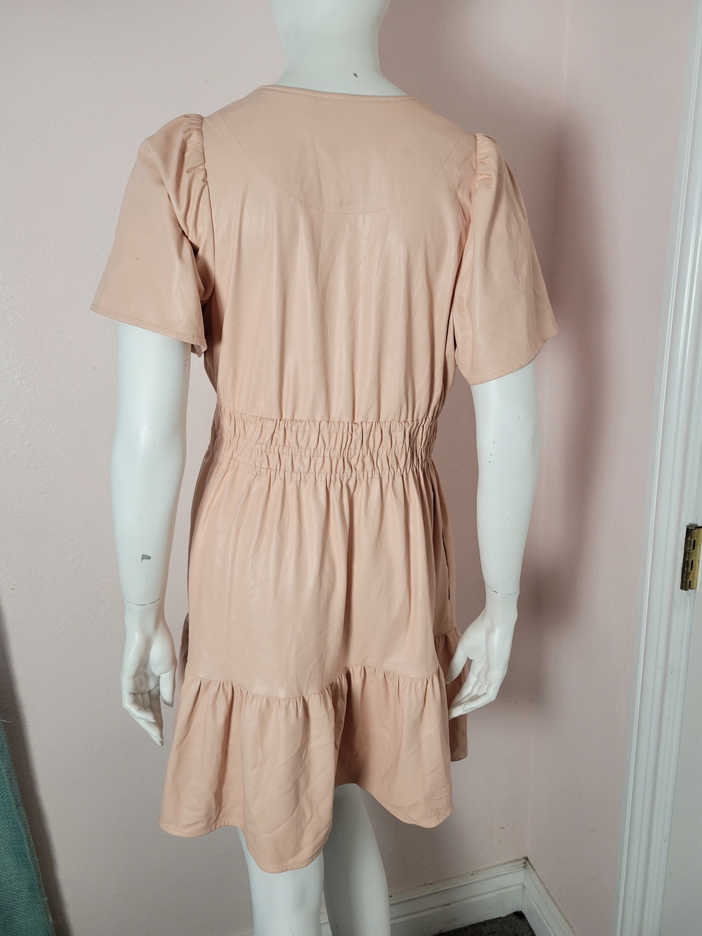 Anthropologie Faux Leather Mini Dress Blush Pink Size M Short Sleeve Ruffle Hem - Picture 10 of 12